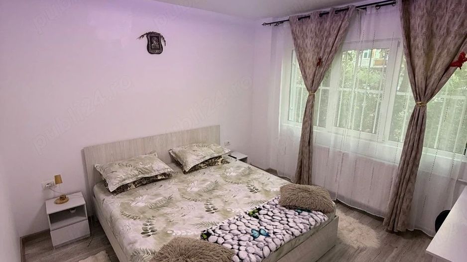Vanzare Apartament 3 camere, parter, renovat 2026, parcare ADP – Bd Timisoara - Poză 1