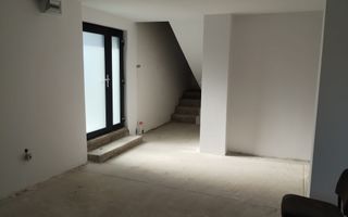 Casa individuala Sacele, 150 mp, 231 mp teren, renovata integral 2025 - Poză 10