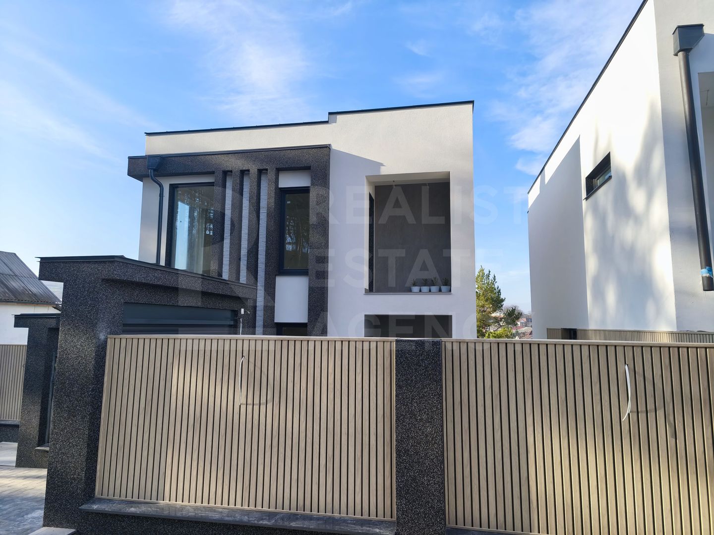 Vânzare casă, 4 camere,  str. Dragomirna, sectorul Buiucani. - Poză 4