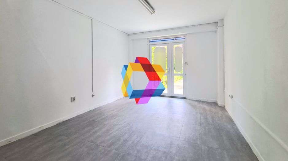 Spatiu comercial de închiriat Brasov - 55 mp # plus-imo.ro - Poză 2