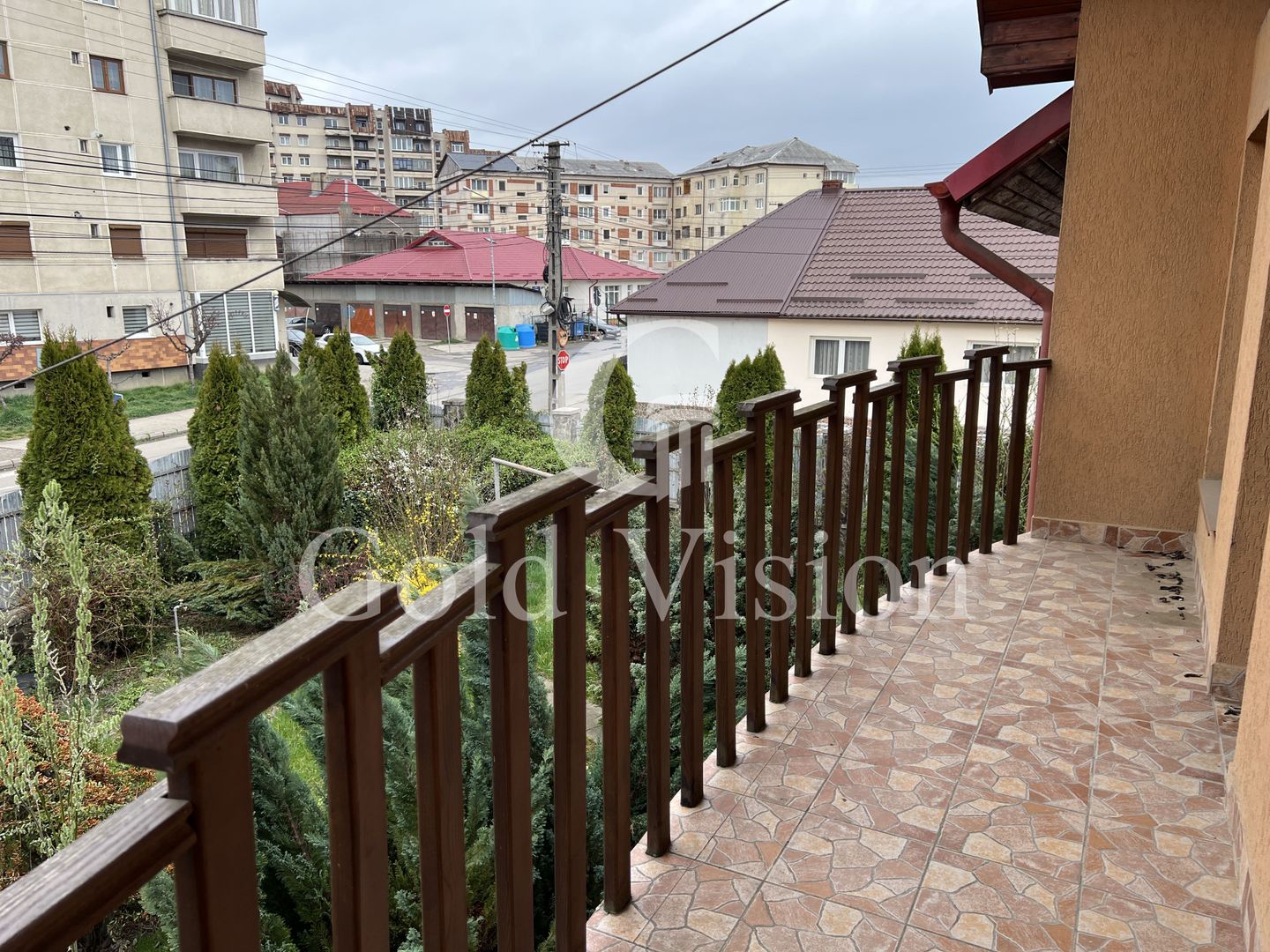 Casă cu 5 camere + anexă cu garaj, mobilată complet, str. Gh. Șincai - Poză 14