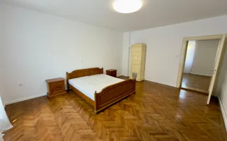 Casa zona centrala deschiderea la strada Alba Iulia benzinaria Mol - Poză 18
