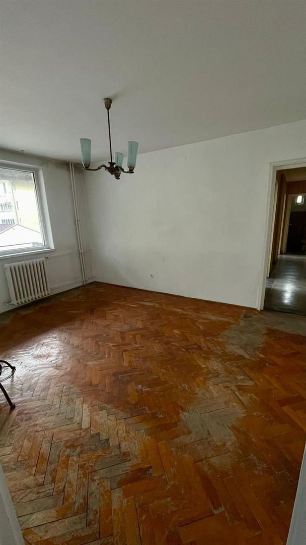 Apartament 4 camere Cantemir - Poză 1