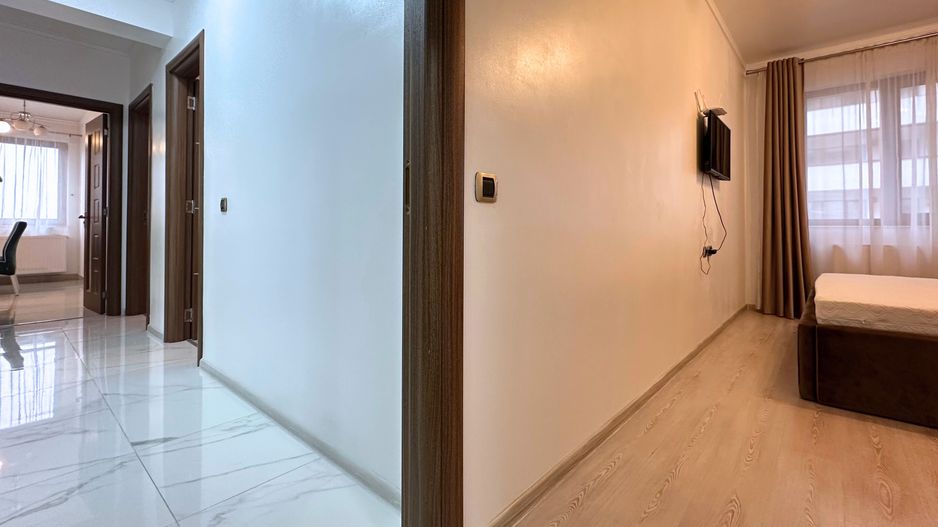 Vând apartament 3 camere 3 minute de Coresi complex ISARAN - Poză 17