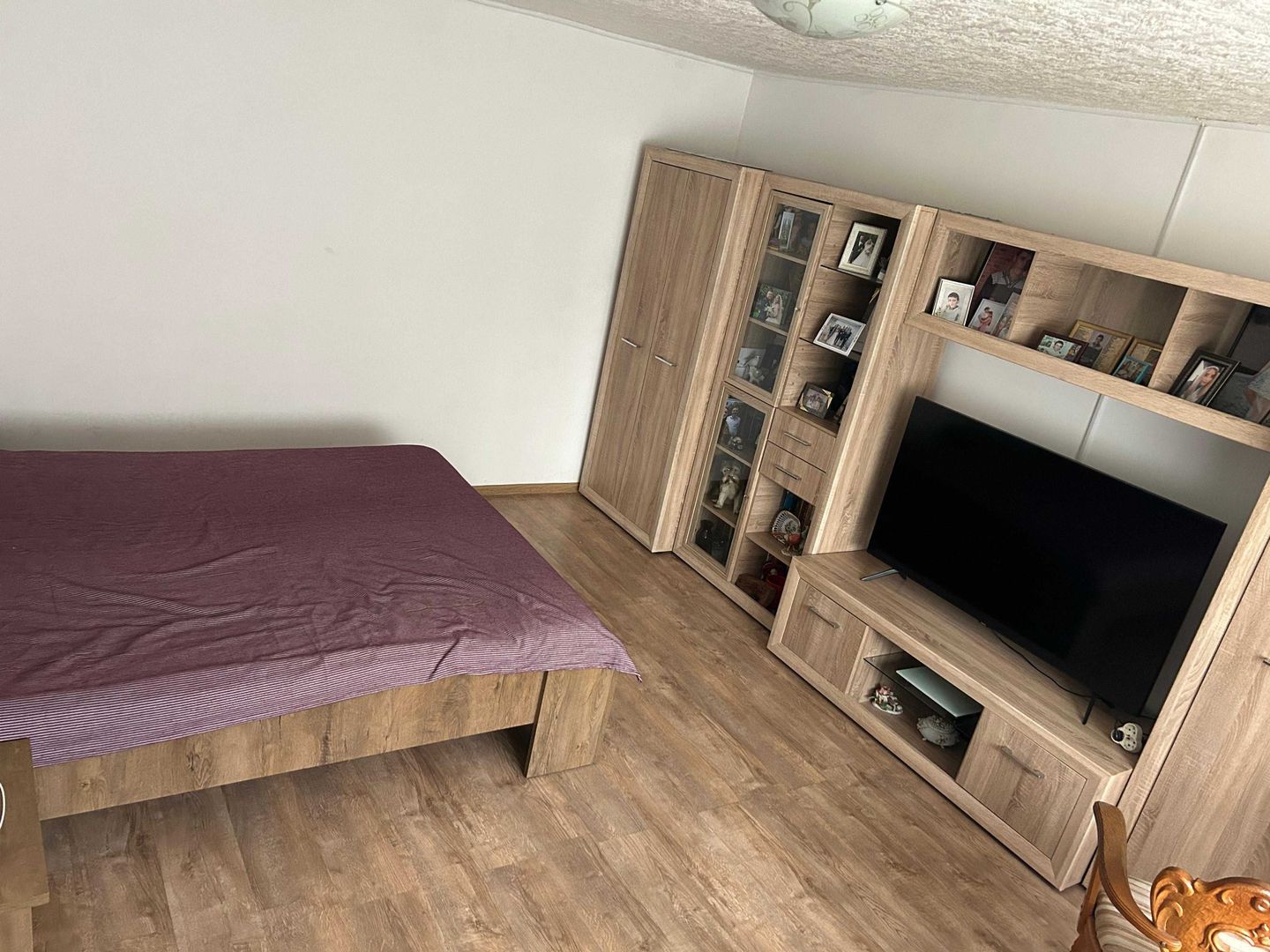 BRASADAS vinde casa cu 4 cam 5.7 ari in zona BURDEA. - Poză 3