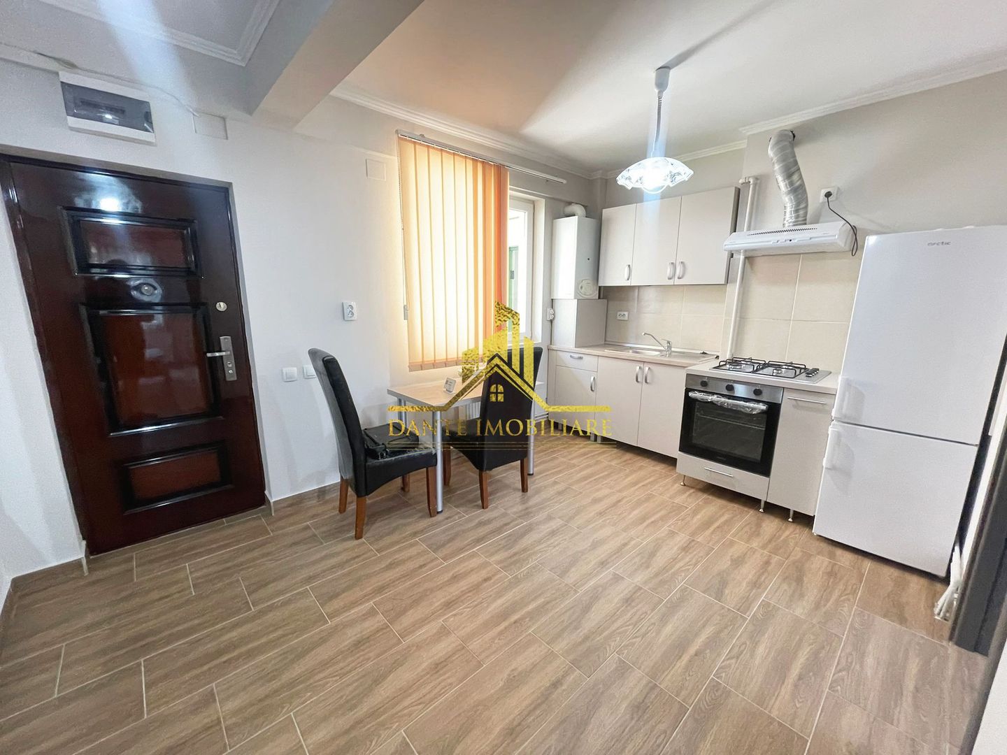 2 dormitoare, decomandat, modern, balcon, Semicentral, Horea, Litere - Poză 6