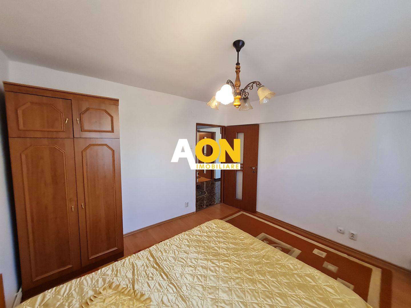 Apartament 3 Camere, Etaj 1, Decomandat, 63 mp, Zona Cetate - Poză 8