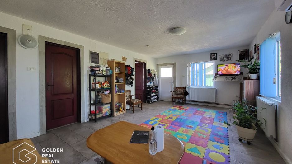 Casa cu teren de 1383 mp, localitatea Paulis - Poză 4