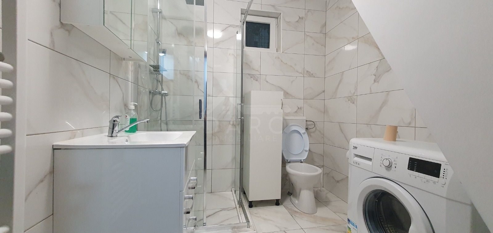 Inchiriez apartament cu doua camere, zona centrala - Poză 6