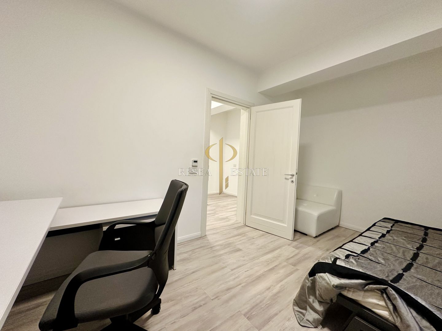 Casă modernă P+1E de închiriat – Lipovei, mobilată și utilată - Poză 7