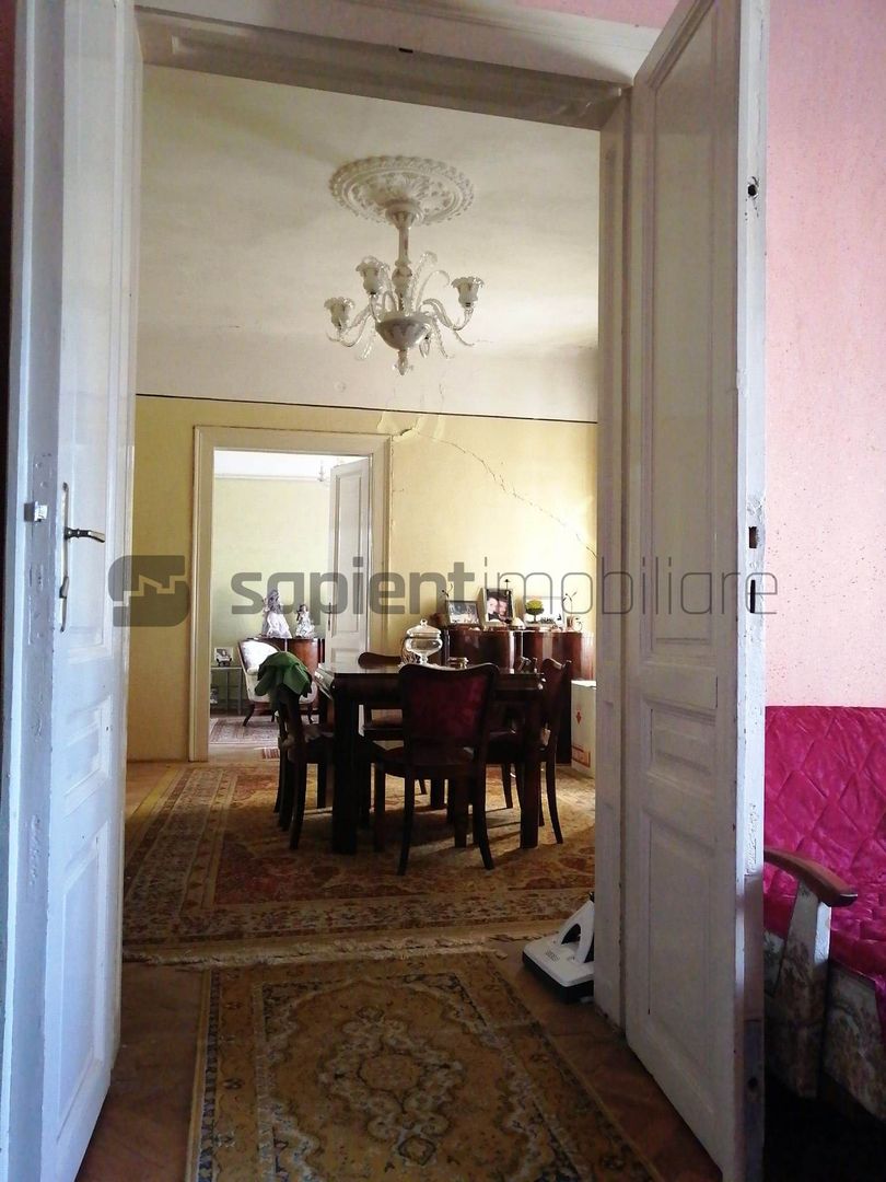 Casa cu 6 camere zona Spitalului judetean - Poză 5