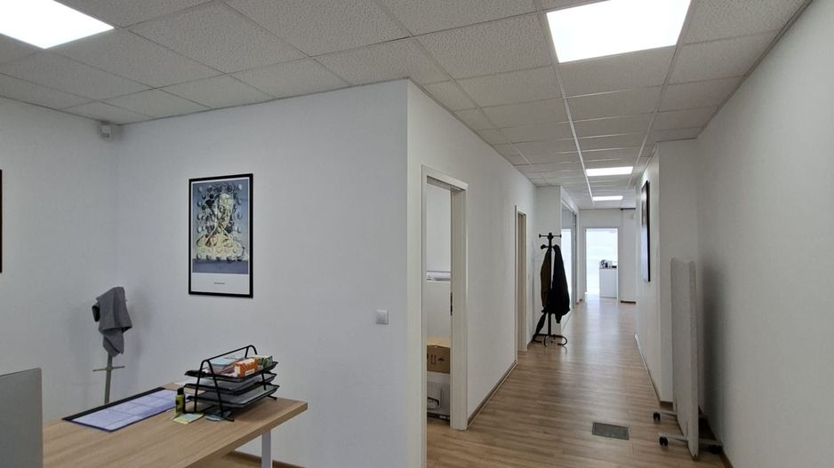 Spațiu pretabil birouri/cabinete medicale - Poză 8