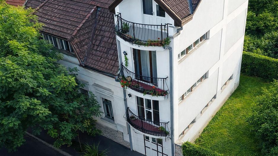 Casa multifunctionala, recomandata si pentru cabinete medicale,birouri, servicii - Poză 1