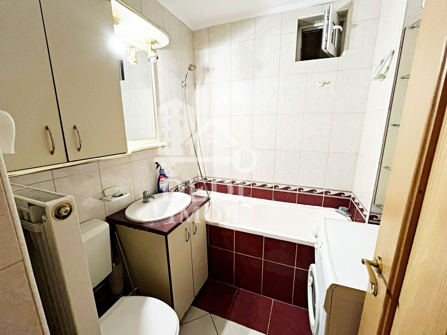 Apartament cu 4 camere de inchiriat, zona Cantemir, Oradea - Poză 12