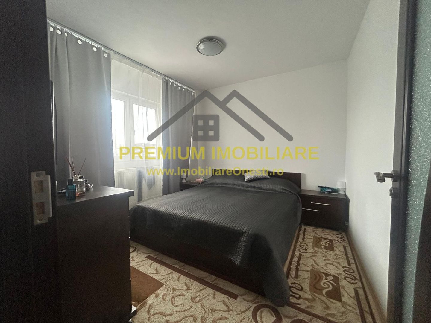 De vanzare Apartament 3 camere zona de jos - Poză 5