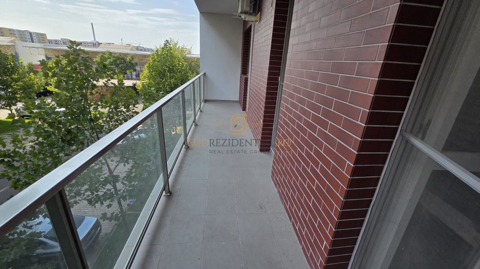 Apartament 2 camere de închiriat, The Grand Kristal Residence Sector 4 - Poză 15