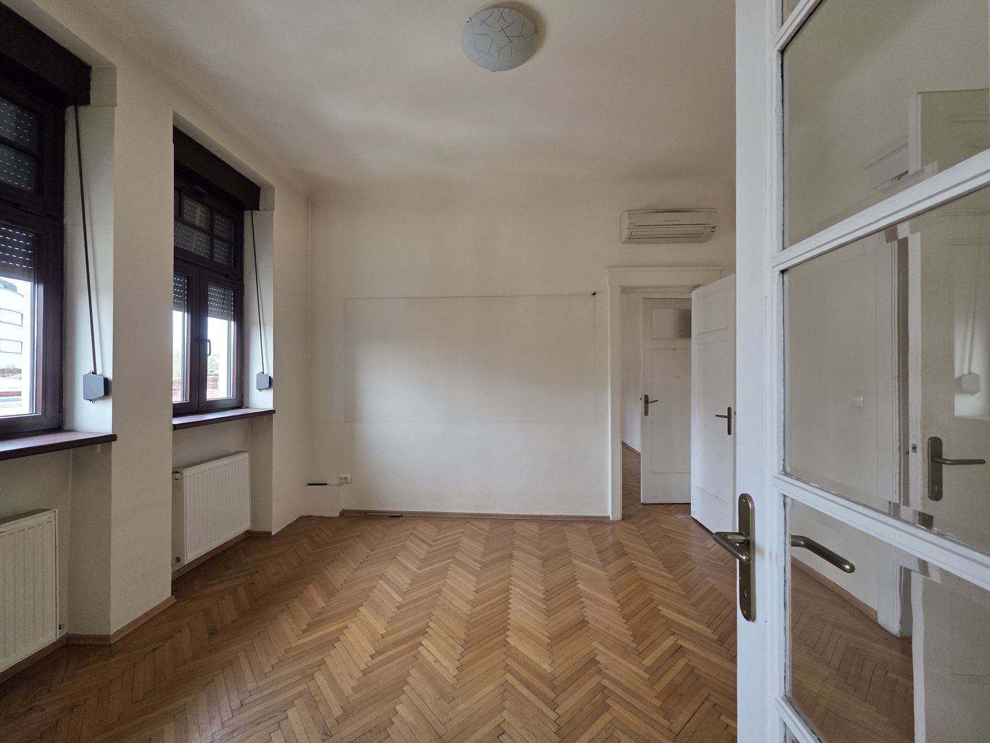 Apartament 4 camere de inchirat Armenasca Romana - Poză 39