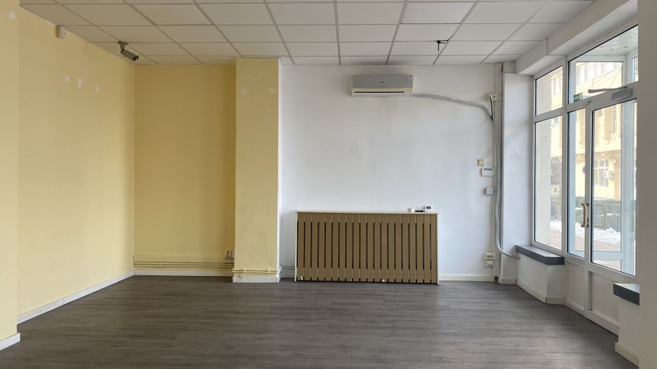 Locatie excelenta! Inchiriere spatiu comercial in Targoviste - centru - Poză 3