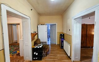 Casa renovata, 2 corpuri de cladire + anexe, 1331 mp teren, Paclisa - Poză 12