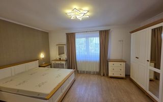 Apartament la casa 2 dormitoare terasa si curte proprie Sub Arini - Poză 6