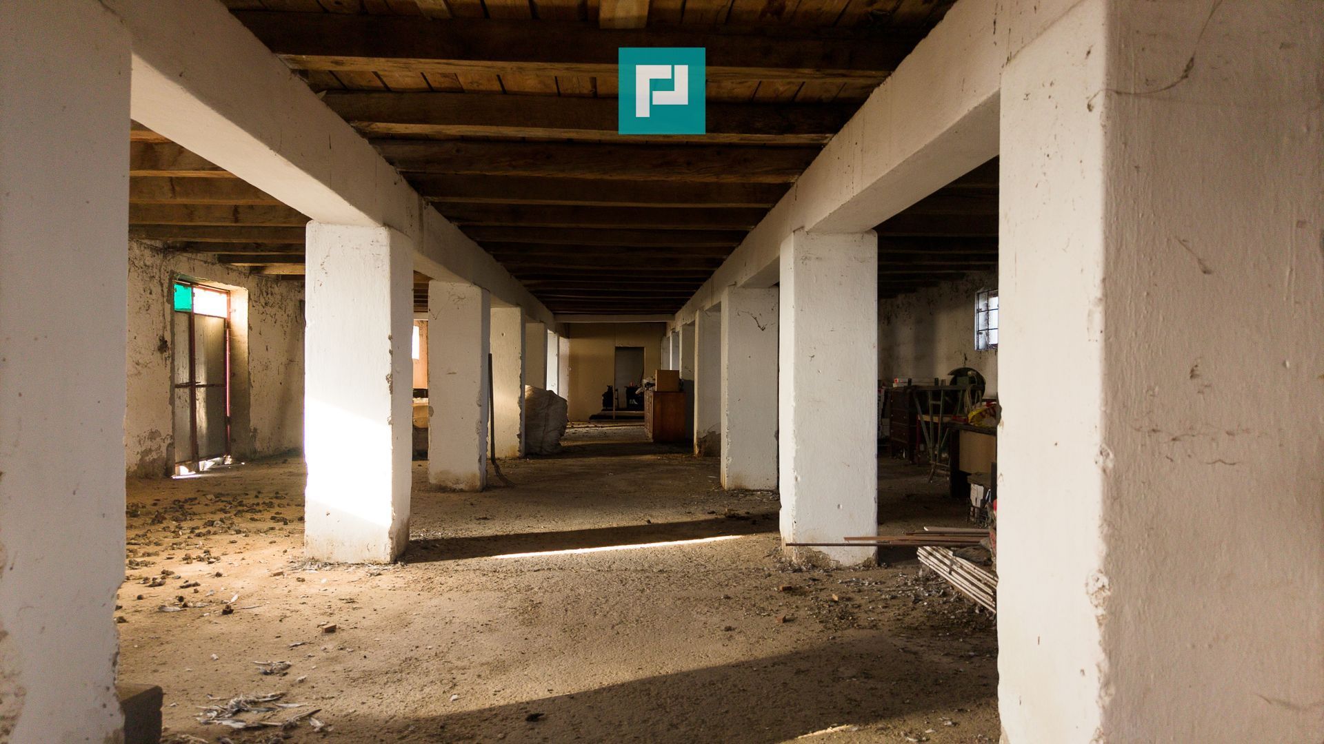 Hală industrială cu teren generos în Zărand, Arad - Poză 38