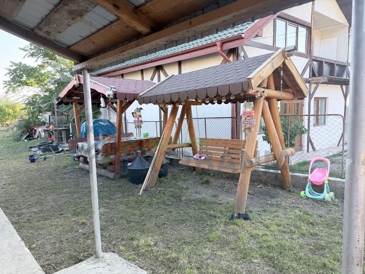 Casă de vânzare în Comuna Strunga, județul Iași - Poză 14