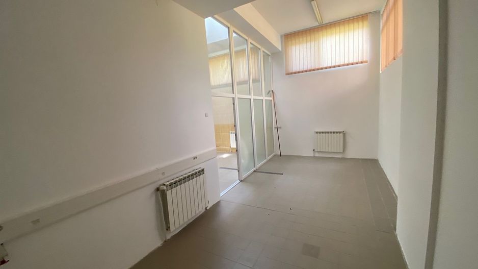 Cladire de birouri zona Olimpia Stadion  suprafață 1.100 mp - Poză 32