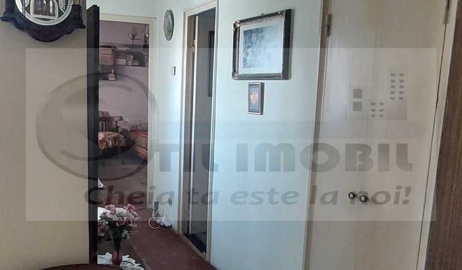 APARTAMENT 2 CAMERE DECOMANDAT PODU DE FIER 90000 EURO - Poză 1