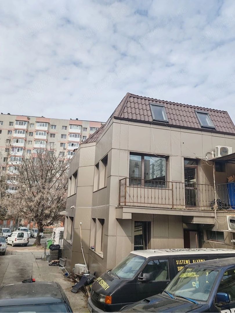 Vila P+1+M de inchiriat | 7 camere, 5 bai| curte mare, Sector 3 - Poză 2