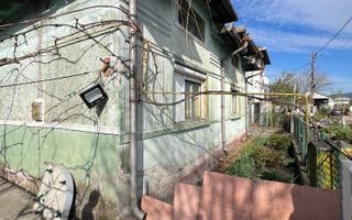 Casă de vânzare în Călanul Mic –  2 clădiri, curte, grădină, garaj - Poză 2