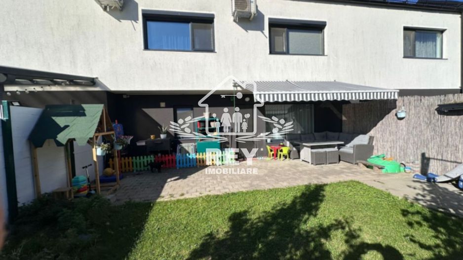 Triplex de vânzare în Șelimbăr 5 camere zona Triajului 3dorm-3băi-3P - Poză 31
