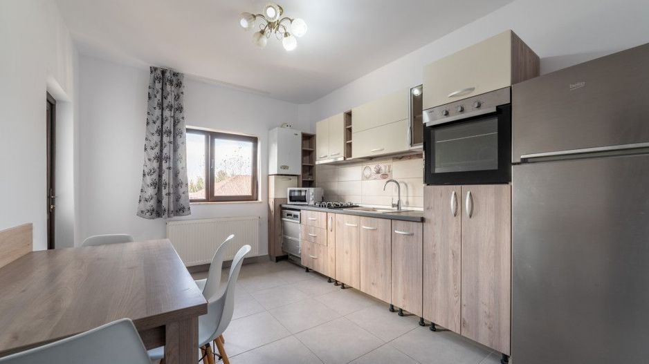 Apartament spatios de 3 camere – Strada Primaverii, Stefanesti | 8 min Pitești! - Poză 10