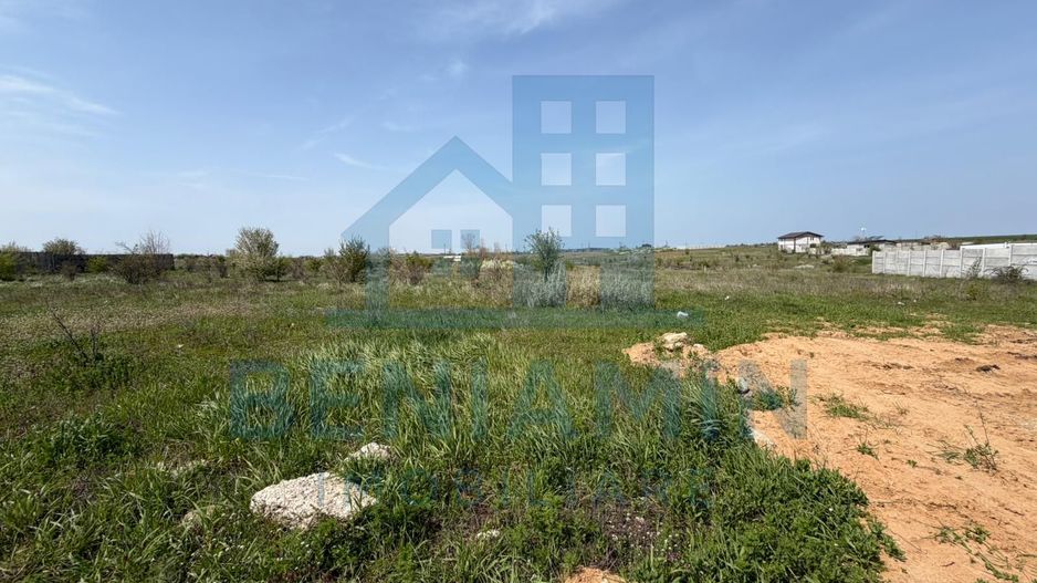 Teren intravilan zona Aeroport-800mp-28.000 euro-Deschidere 20x40m - Poză 2