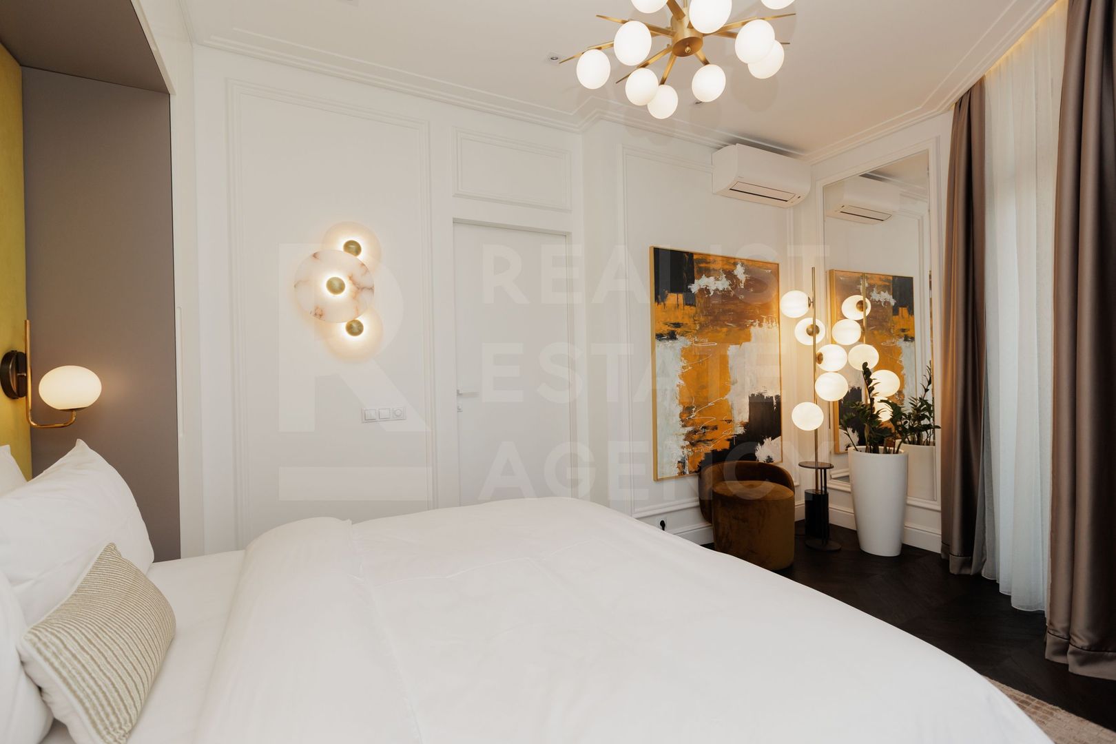 Vânzare, apartament, Crown PLaza Park, 2 camere strada Columna - Poză 13