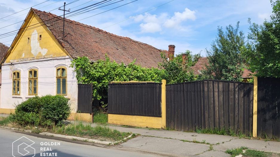 Casa cu teren de 1807 mp, Oras Lipova - Poză 2