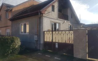 Casă individuală 3 cam, terasă, beci și 2 garaje – Mehala - Poză 1