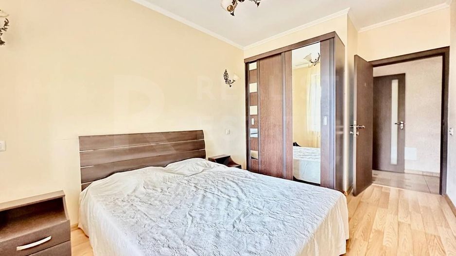 Chirie, Duplex, 6 camere, Strada Vasile Lupu, Buiucani - Poză 11