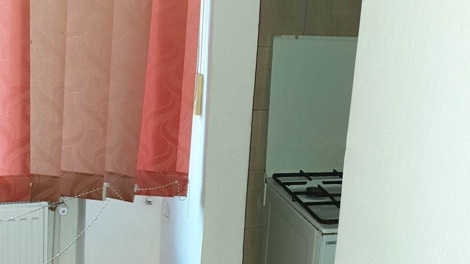 Vând ap.2 camere, proprietar - Poză 1