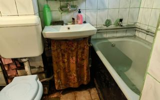 Apartament 3 camere 45 m² Romulus Cioflec - Poză 6