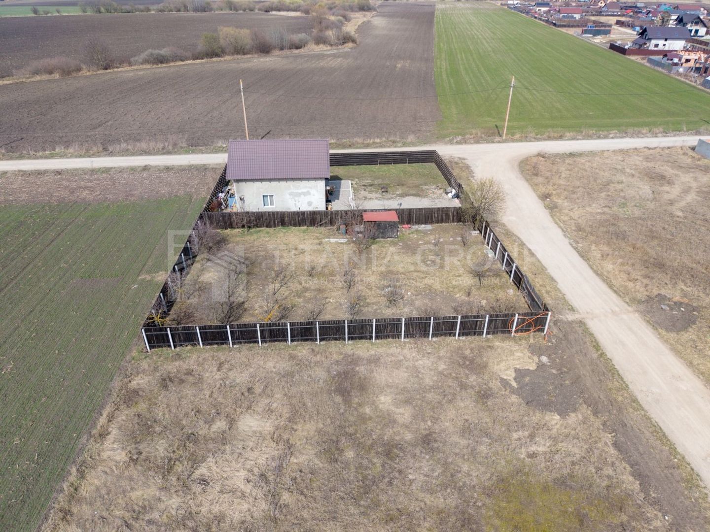 Teren 500 mp, împrejmuit, curent și internet pe teren, cu proiect și autorizație - Poză 15