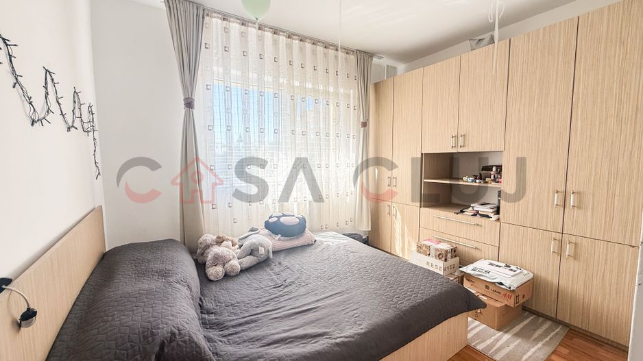2 camere decomandat, etaj intermediar, zona Primaverii - Poză 1