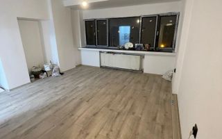 Garsonieră 30 mp, bloc istoric, vedere parc – Brezoianu Cişmigiu - Poză 4