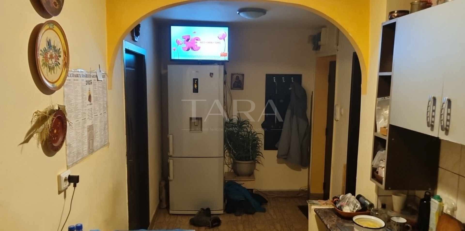 Apartament cu 3 camere Zona Gruia - Poză 3