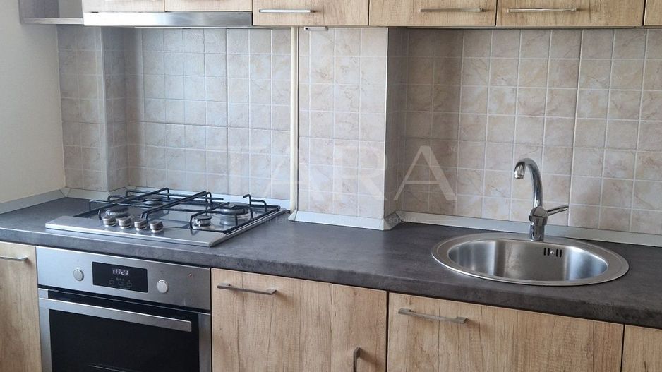Apartament cu 2 camere, parcare inclusă, zona Terra, Florești. - Poză 2