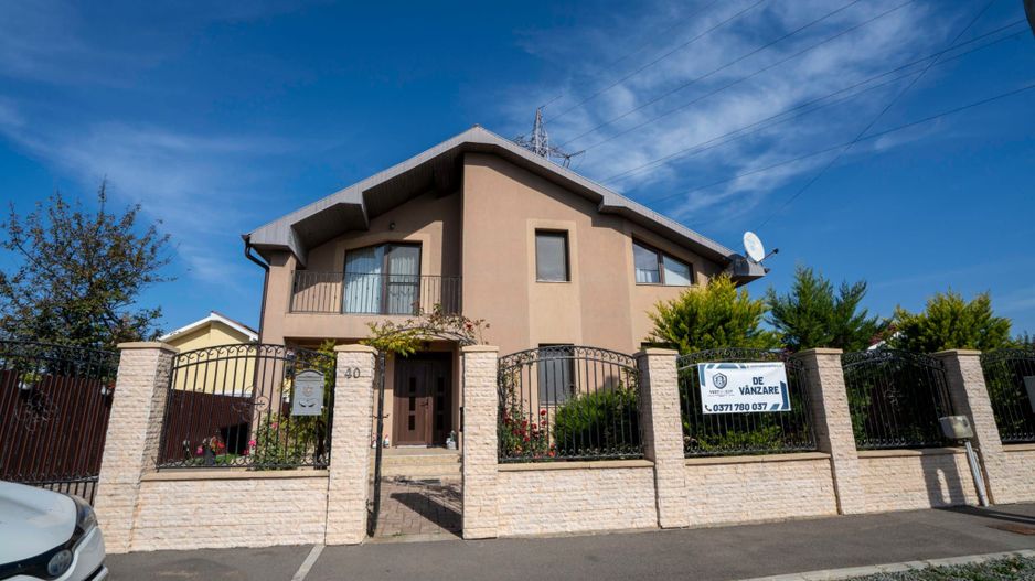 Casa cu teren 760 mp Episcopia Oradea - Poză 2