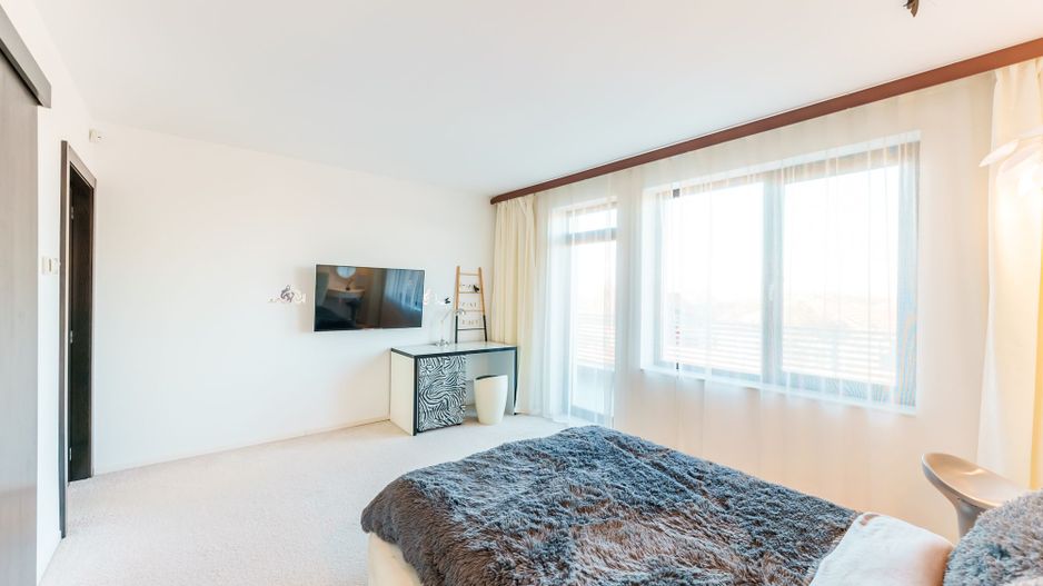 Casă superbă în Sânnicolau Mic - Poză 17