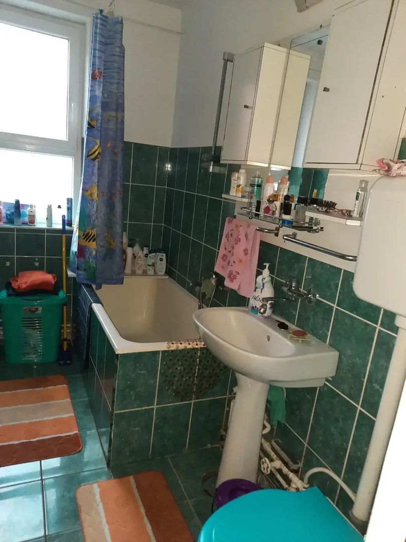 Vând apartament 2 camere semidecomandat în Satu-Mare - Poză 3