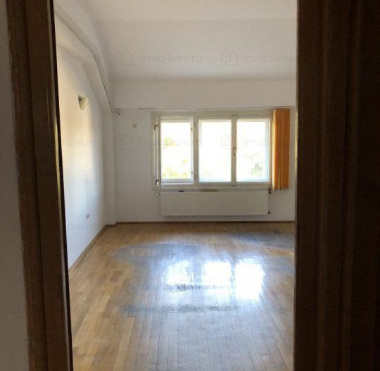 Vila de inchiriat pentru firma/birouri 300mp Domenii 4 nivele gradina - Poză 8