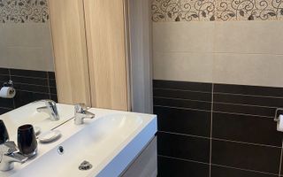 Casă spațioasă cu mansardă și curte amenajată – Zona Iancu Nicolae - Poză 7