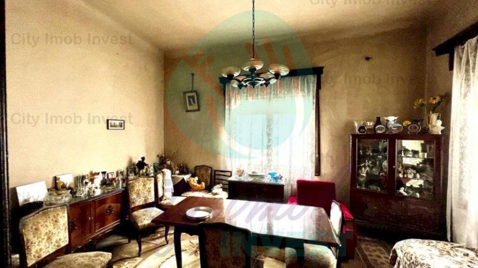 CASA CU CURTE PROPRIE PARCUL CAROL - Poză 3